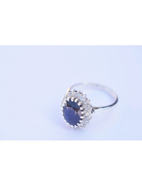 Blue Sapphire Oval Flower Ring