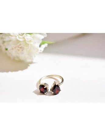 Garnet Ring 