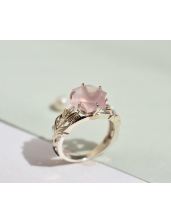 Rose Quartz Fancy Ring